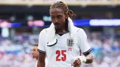 Roberto De Zerbi Berupaya Yakinkan Djed Spence Bertahan di Tottenham