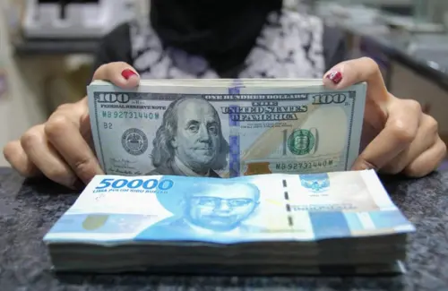 Rupiah Terjebak di Level Rp18.000-an, Analis Beberkan Faktor Pemicunya