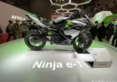 Kawasaki Tawarkan Kombinasi Performa, Teknologi, dan Kenyamanan untuk Pengendara