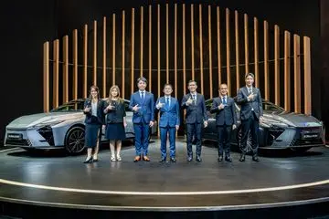 Lexus All-New ES Meluncur di GIIAS 2026, Tawarkan Varian Hybrid dan Listrik