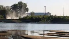 Kekeringan Parah di Danube Paksa Pembangkit Nuklir Hungaria Hentikan Operasi