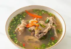 Resep Sup Ayam Tauco Kekinian ala Devina Hermawan: Gurih, Asin, dan Kaya Rempah