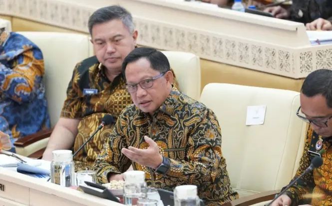 Mendagri: Daerah Dilarang PHK PPPK, Gaji Dijamin APBD dan DBH
