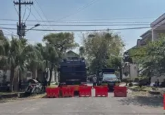 Ribuan Pesilat PSHT Geruduk Kantor Debt Collector di Surabaya, Tuntut Klarifikasi