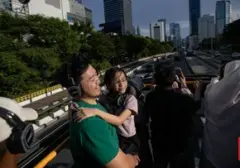 Transjakarta Hadirkan Rute Baru Bus Tingkat Beratap Terbuka, Jelajahi Jakarta Batavia