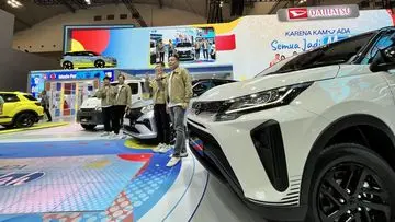 Daihatsu Hadirkan Varian Terbaru Terios dan Sigra di GIIAS 2026
