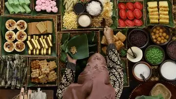 Snackpacking: Tren Wisata Kuliner Pasar yang Digandrungi Anak Muda