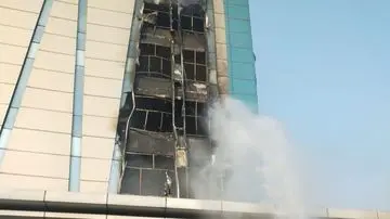 Api Berkobar di Hotel Pullman Jakarta Barat, 14 Unit Damkar Berjibaku Padamkan