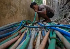 Kemarau Panjang Lumpuhkan Sumber Air di Imogiri, Bantul: Warga Terpaksa Gunakan Selang