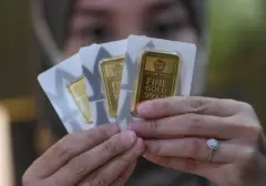 Emas Antam Anjlok Rp20.000 di Awal Agustus, Cek Rinciannya