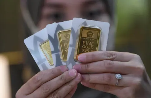 Emas Antam Anjlok Rp20.000 di Awal Agustus, Cek Rinciannya