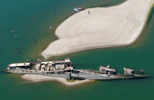 Kekeringan Ekstrem Ungkap Bangkai Kapal Perang Nazi dan Jejak Prasejarah di Sungai Danube
