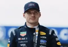 Liburan Bersama di Sardinia, Max Verstappen dan Toto Wolff Panaskan Rumor Kepindahan ke Mercedes