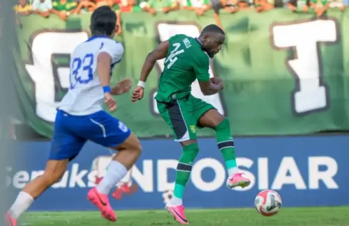 Persebaya Surabaya Turunkan Yann Mabella Sejak Awal Melawan Port FC di Piala Presiden 2026