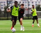 Andoni Iraola Berpacu dengan Waktu Perkuat Lini Belakang Liverpool Jelang Premier League