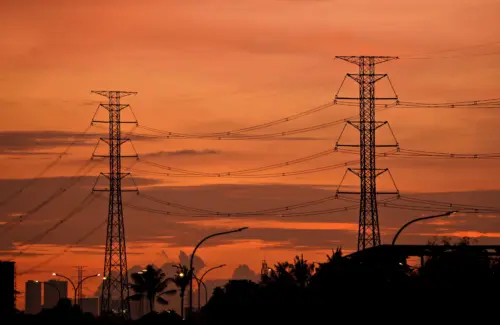 Terang Benderang di 2026: PLN Berikan Bantuan Pemasangan Listrik Gratis untuk KPM DTKS