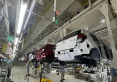 Daihatsu Catat Produksi 9 Juta Unit Mobil di Indonesia