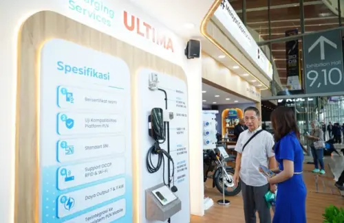 PLN Tawarkan Solusi Pengisian Daya Kendaraan Listrik di Rumah dengan Promo HCS Ultima di GIIAS 2026