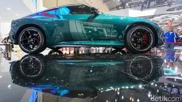 Nissan Fairlady Z Generasi Terbaru Menggebrak GIIAS 2026, Curi Perhatian Pengunjung