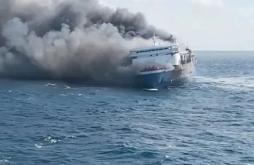Kebakaran KM Mutiara Sentosa 2: 41 Jiwa Masih Hilang dalam Pencarian Basarnas