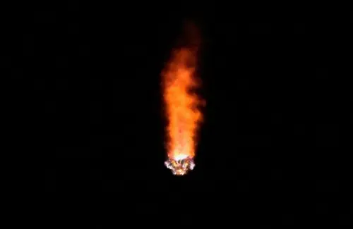 Potongan Roket SpaceX Diprediksi Tabrak Bulan 5 Agustus 2026