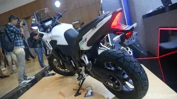 Honda NX500 Meluncur di GIIAS 2026, Siap Taklukkan Jalanan dengan Harga Rp 230 Juta
