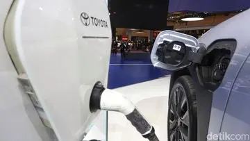 Toyota Sambut Baik Insentif Mobil dan Motor Listrik Nasional