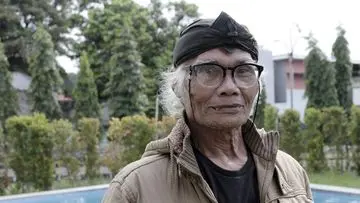 Komedian Senior Diding Boneng Berpulang, Isak Tangis Warnai Pemakaman