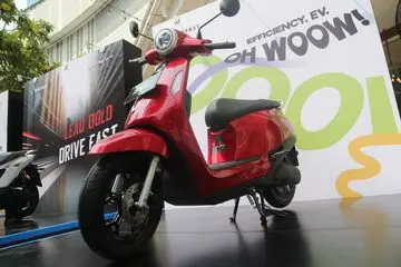 VinFast Perkenalkan Evo: Skuter Listrik Bergaya Klasik, Hemat Biaya Operasional
