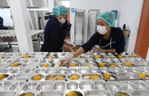 Menkeu: Program Makan Bergizi Gratis Serap Rp101,1 Triliun APBN dalam Setengah Tahun