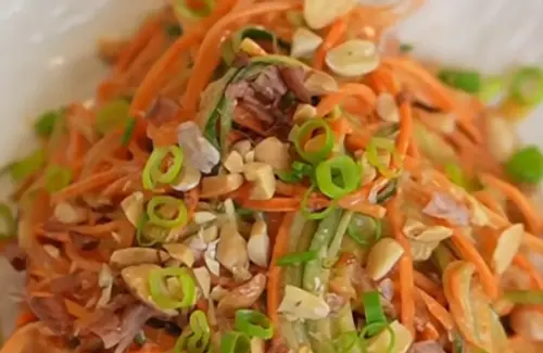Salad Wortel Timun Saus Kacang: Pilihan Sehat dan Lezat Penggugah Selera