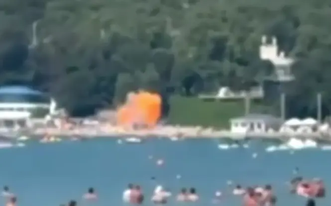 Serangan Drone Ukraina Tewaskan 11 Orang di Pantai Wisata Rusia