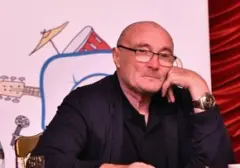 Phil Collins Ungkap Momen Nyaris Meninggal Akibat Komplikasi Kesehatan