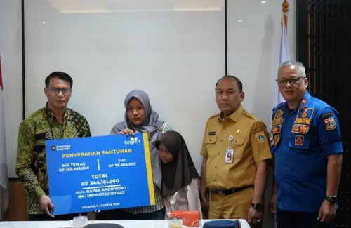 TASPEN Berikan Santunan Rp344 Juta untuk Keluarga Petugas Damkar Gugur