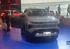 Toyota New Hilux 2026 Resmi Mengaspal di Indonesia, Siap dengan Biodiesel B50