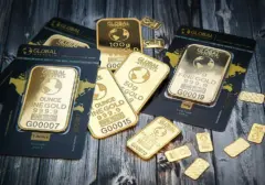 Emas Menguat Tajam, Didorong Anjloknya Harga Minyak Mentah