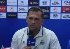Pelatih Persib Bandung Keluhkan Jadwal Padat Piala Presiden 2026, Khawatir Kesehatan Pemain
