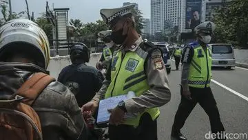 Polisi Bantah Kabar Pengaktifan Kembali Tilang Manual Secara Penuh