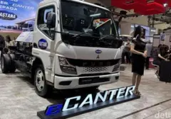Mitsubishi Fuso Tambah Armada Truk Listrik eCanter untuk Logistik Indonesia