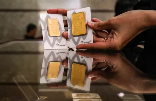 Emas Antam di Pegadaian Melonjak Jadi Rp2,7 Juta per Gram Hari Ini
