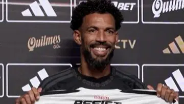 Vozinha Sambut Babak Baru Bersama Colo-Colo Usai Gabung Klub Legendaris Chile