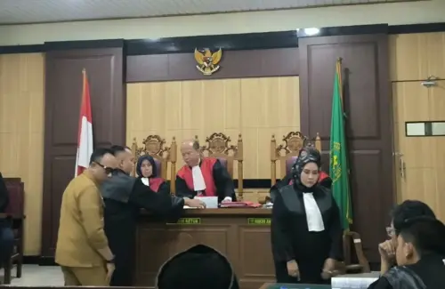 Rekrutmen ASN Fiktif: Kasus Dokumen Palsu di Gresik Hadirkan Saksi Kepala BKPSDM