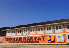 Kasad Jenderal Dudung Abdurachman Resmikan Pembukaan MPLS di Sekolah Rakyat Soreang