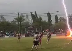 Petir Sambangi Golok FA Cup 2026, Satu Pemain Thailand Tewas, Delapan Luka