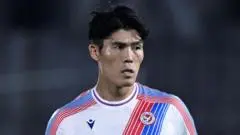 Crystal Palace Dekati Tomiyasu dan March: Potensi Rekrut Gratis dan Pertimbangan Transfer