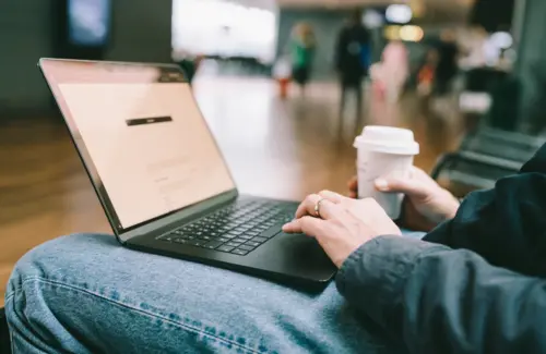 Microsoft Peringatkan Bahaya Wifi Publik: Kampanye 'CaptiveCrunch' Incar Data Pengguna