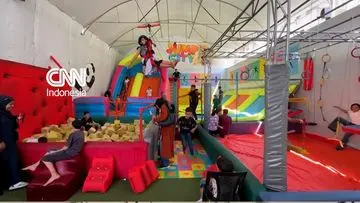 Tawa Anak Gaza Pecah di Tenda Hiburan di Tengah Konflik