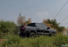 Toyota Hilux Generasi Terbaru: Bekal Fitur Canggih untuk Penggemar Off-Road Pemula