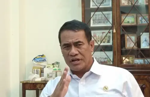 Mentan Amran Ancam Tindak Tegas Pengusaha Beras Fortifikasi Bermasalah