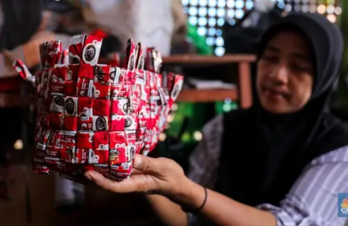 Kemasan Sachet: Ancaman Nyata Keberlanjutan Lingkungan Indonesia Akibat Tekanan Ekonomi